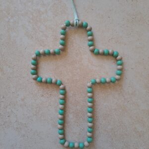 Croix perles de bois bicolore "vert gris"